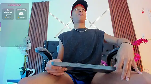 Snapshot of SammyAdams_ chatting on October 18, 2025, 1:12 pm SammyAdams online show from October 18, 2025, 1:12 pm