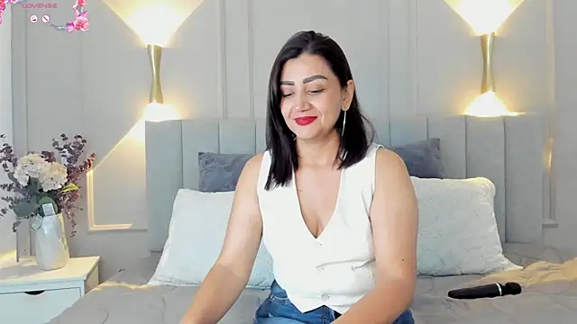 victoria bourne online show from October 1, 2025, 7:09 pm