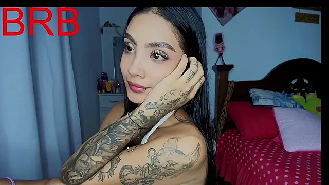 mia yireth online show from December 22, 2025, 12:29 am