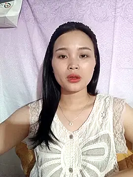 Snapshot of Lili_lovely chatting on September 24, 2025, 7:12 am Lili lovely online show from September 24, 2025, 7:12 am