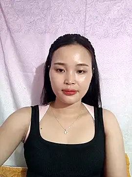 Snapshot of Lili_lovely chatting on October 9, 2025, 1:25 am Lili lovely online show from October 9, 2025, 1:25 am