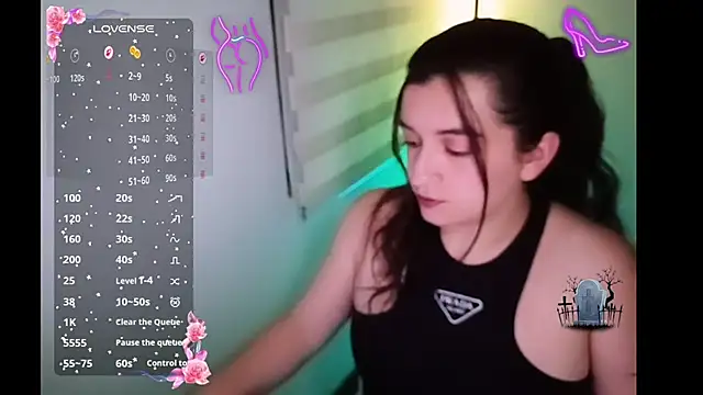 DanniG2000  online show from October 30, 2025, 4:25 am