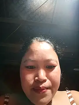 maycuc123 online show from September 12, 2025, 1:22 pm