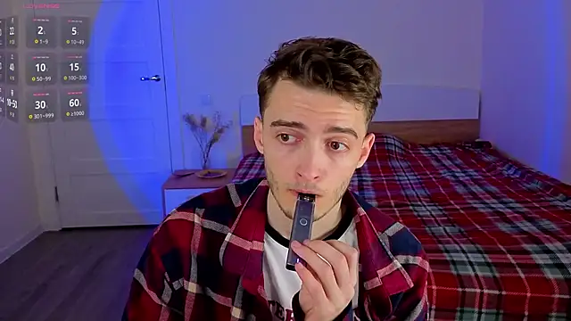 Snapshot of spider____man chatting on May 23, 2026, 5:50 pm spider man online show from May 23, 2026, 5:50 pm