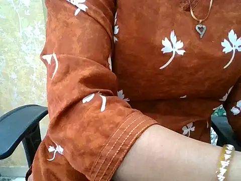 Snapshot of Roshani_hoty chatting on May 22, 2026, 7:26 am Roshani hoty online show from May 22, 2026, 7:26 am