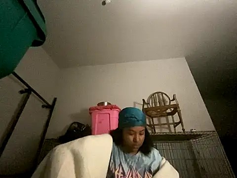 Snapshot of princesslivv chatting on October 28, 2025, 4:49 am princesslivv online show from October 28, 2025, 4:49 am