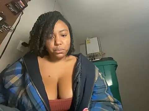 Snapshot of princesslivv chatting on November 28, 2025, 5:21 am princesslivv online show from November 28, 2025, 5:21 am