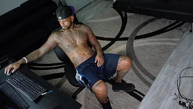 SLANGONDEMHOES online show from September 11, 2025, 2:50 pm