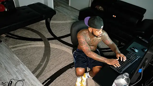 SLANGONDEMHOES online show from September 29, 2025, 10:36 pm