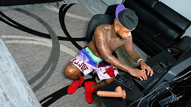 SLANGONDEMHOES online show from December 14, 2025, 4:23 pm