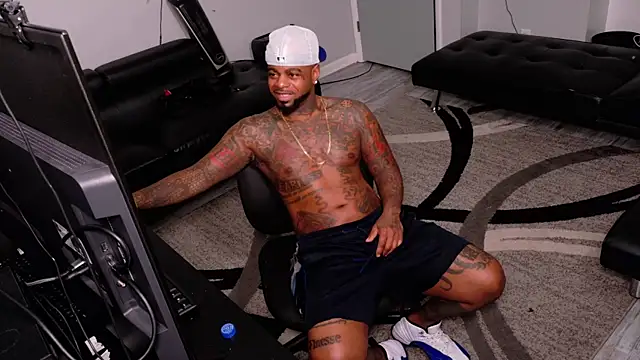 SLANGONDEMHOES online show from March 28, 2026, 5:07 am