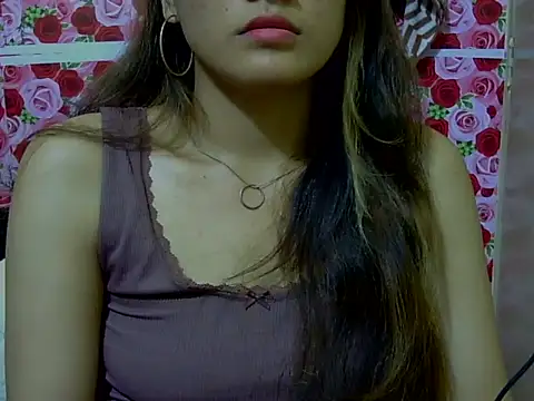 Amira90 online show from September 9, 2025, 2:05 pm