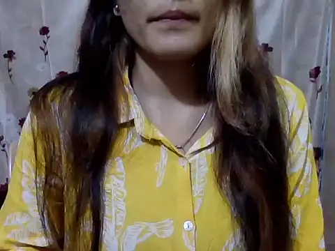 Amira90 online show from October 18, 2025, 5:03 pm