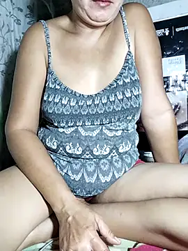Snapshot of sweet_candiceee chatting on September 17, 2025, 4:52 pm sweet candiceee online show from September 17, 2025, 4:52 pm