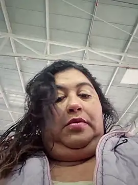 curvy diva  online show from February 2, 2026, 11:31 am