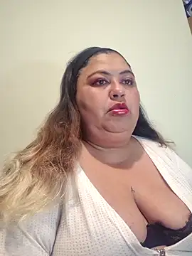 curvy diva  online show from February 9, 2026, 9:46 am