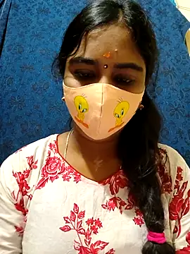 mini-queen online show from November 28, 2025, 11:46 am