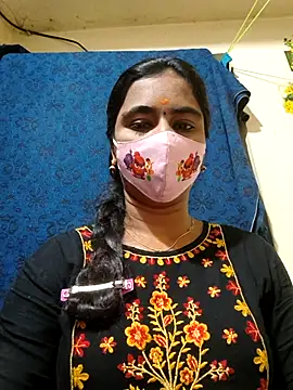 mini-queen online show from February 24, 2026, 10:24 am