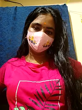 mini-queen online show from March 2, 2026, 6:04 pm