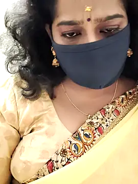 saritha29 online show from October 27, 2025, 5:06 pm
