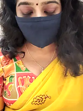 saritha29 online show from November 1, 2025, 5:04 pm