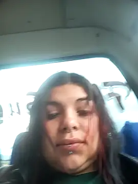 Snapshot of snow_belle chatting on December 1, 2025, 6:02 pm snow belle online show from December 1, 2025, 6:02 pm