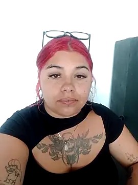 Snapshot of snow_belle chatting on February 4, 2026, 7:20 pm snow belle online show from February 4, 2026, 7:20 pm