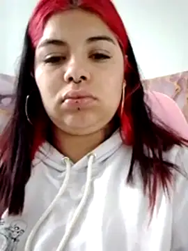 Snapshot of snow_belle chatting on February 19, 2026, 1:29 pm snow belle online show from February 19, 2026, 1:29 pm