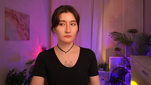 MayShawty online show from June 18, 2026, 1:15 pm