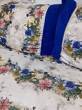 Mayamimi online show from October 29, 2025, 7:54 am