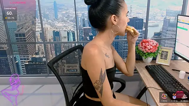 vanesa19  online show from November 6, 2025, 2:18 pm