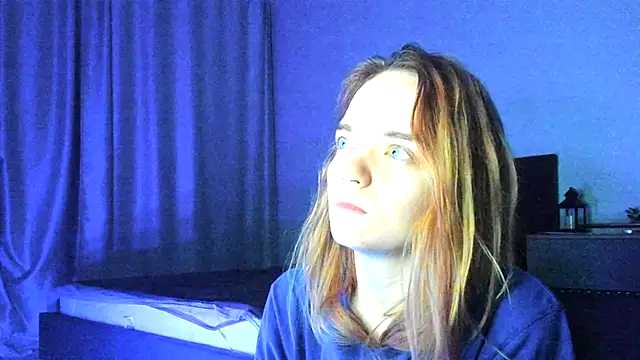 JanetShy online show from January 6, 2026, 7:01 am