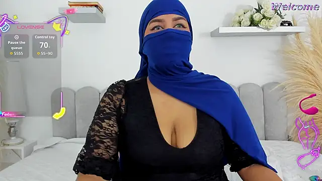 Kadira  online show from October 4, 2025, 11:41 am