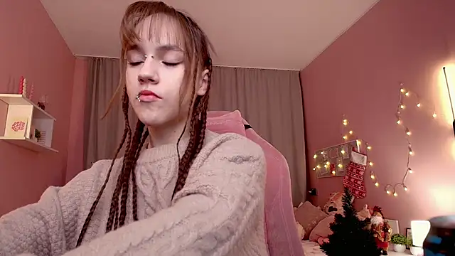 Jamie Chung online show from December 19, 2025, 1:12 am