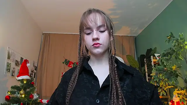 Jamie Chung online show from December 21, 2025, 1:24 am