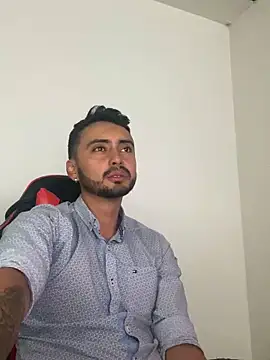 cristopher wallacee online show from November 29, 2025, 8:56 pm