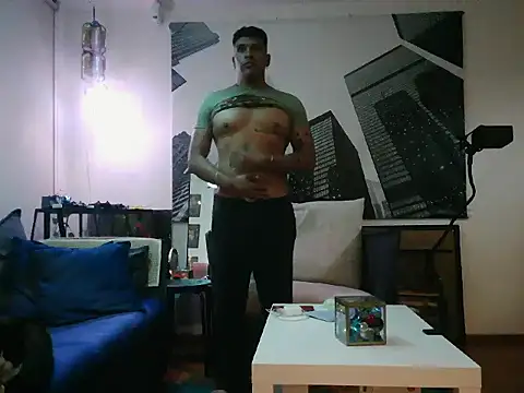 Romario28 online show from December 2, 2025, 6:41 am