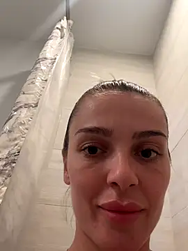 bell-kim online show from November 19, 2025, 4:23 am