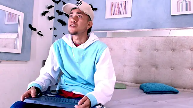 tattoos22 online show from November 19, 2025, 11:43 am