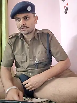 Snapshot of Frvgggghh chatting on January 9, 2026, 9:49 pm Frvgggghh online show from January 9, 2026, 9:49 pm