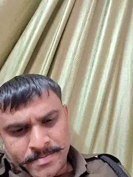 Snapshot of Frvgggghh chatting on January 13, 2026, 9:31 pm Frvgggghh online show from January 13, 2026, 9:31 pm