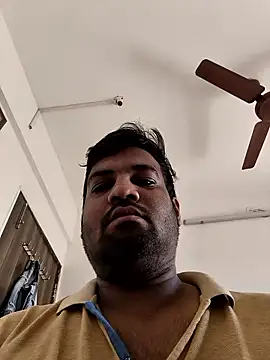 vinay smalldick online show from January 12, 2026, 4:18 am