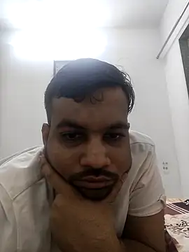 vinay smalldick online show from April 8, 2026, 2:28 pm