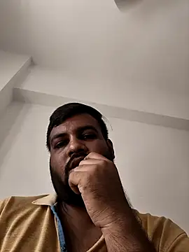 Snapshot of vinay_smalldick chatting on April 29, 2026, 5:00 am vinay smalldick online show from April 29, 2026, 5:00 am