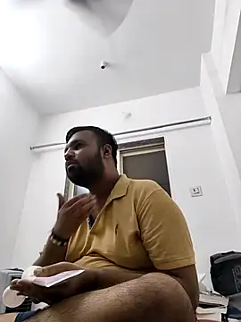 Snapshot of vinay_smalldick chatting on May 27, 2026, 2:25 pm vinay smalldick online show from May 27, 2026, 2:25 pm
