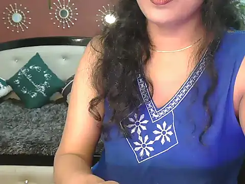 Snapshot of shaalu_sharma chatting on February 20, 2026, 5:24 pm shaalu sharma online show from February 20, 2026, 5:24 pm