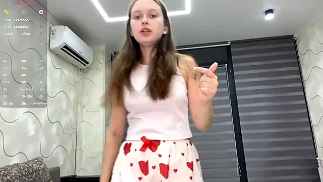 CharlynDini online show from October 25, 2025, 3:18 pm