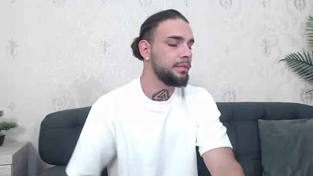 DanyelCarter online show from September 30, 2025, 7:08 pm