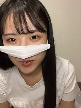 av nanashi online show from October 10, 2025, 12:15 pm