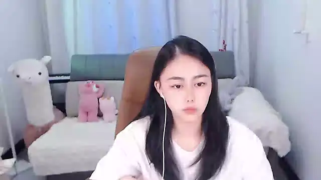 BOBO-jiang online show from October 2, 2025, 2:24 pm